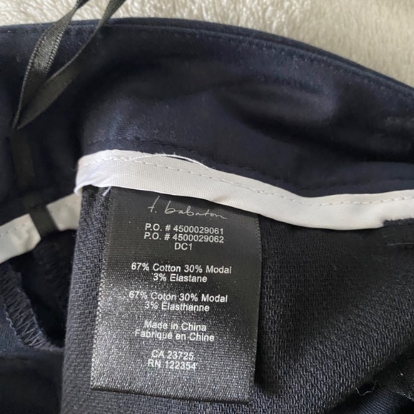 Babaton by Aritzia women’s shorts size 2 - Picture 3 of 4